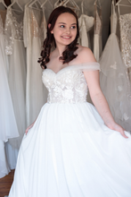 Load image into Gallery viewer, Carmen - Off-Shoulder Tulle A-Line Dress with Lace Appliques