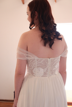 Load image into Gallery viewer, Carmen - Off-Shoulder Tulle A-Line Dress with Lace Appliques