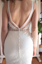 Load image into Gallery viewer, Lilly - Mermaid with V-Neck Cut Wedding Dress