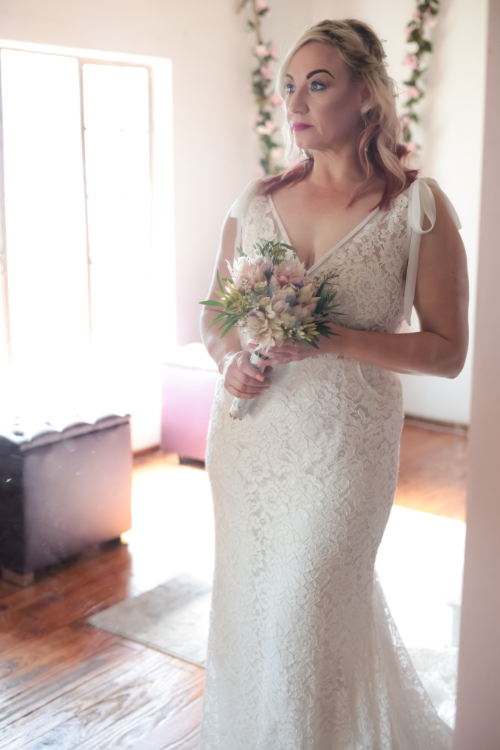 Liv - Mermaid V-Neck Cut Lace Wedding Dress