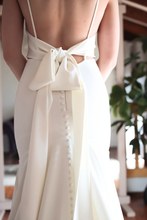 Load image into Gallery viewer, Mikaela - Mermaid with V-Neck Wedding Dress
